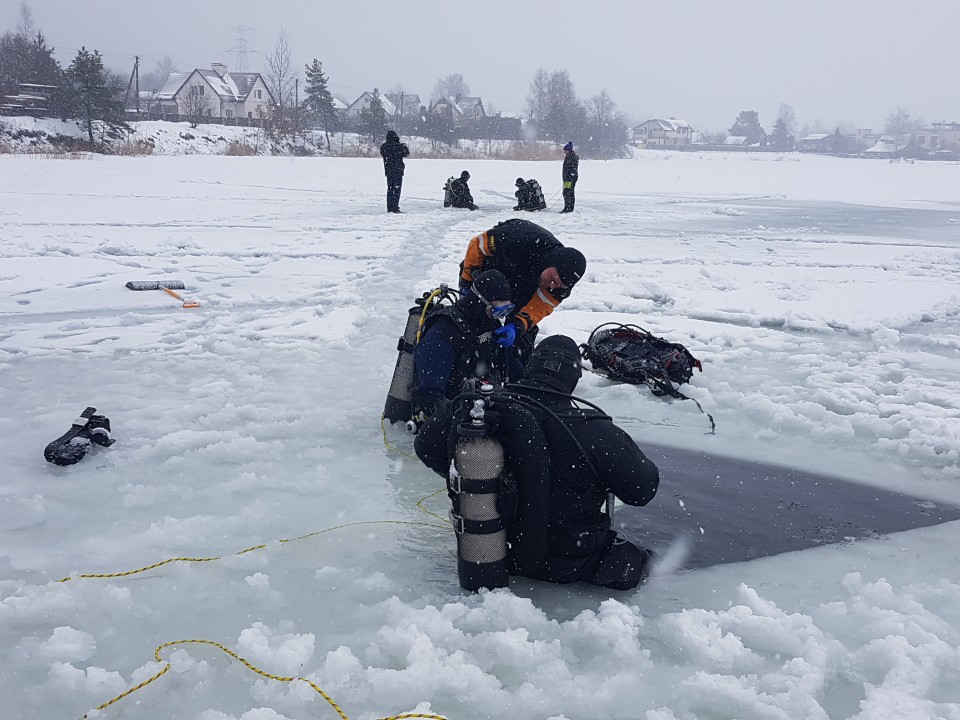 Zemledus niršana - PADI Ice Diver kurss