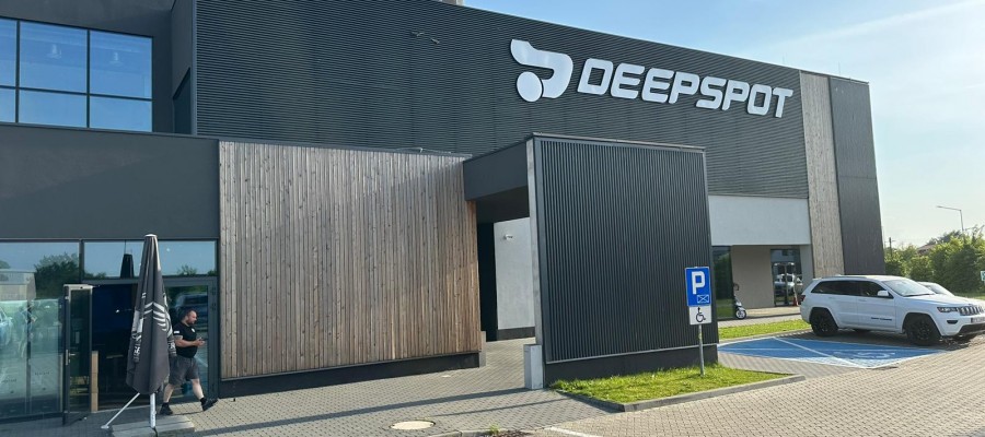 Niršana Deepspot baseinā, Polijā